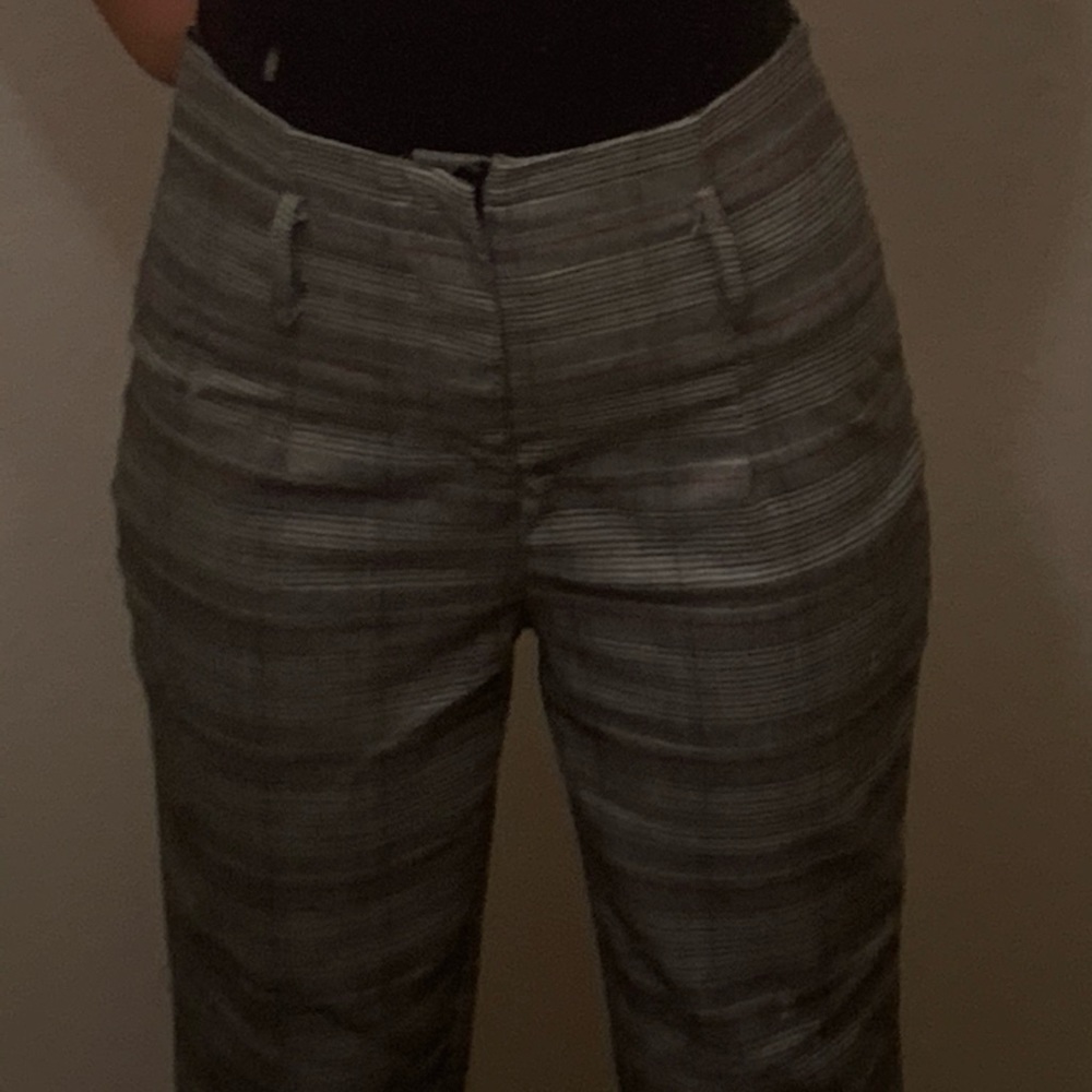 Ankle and cropped pants.